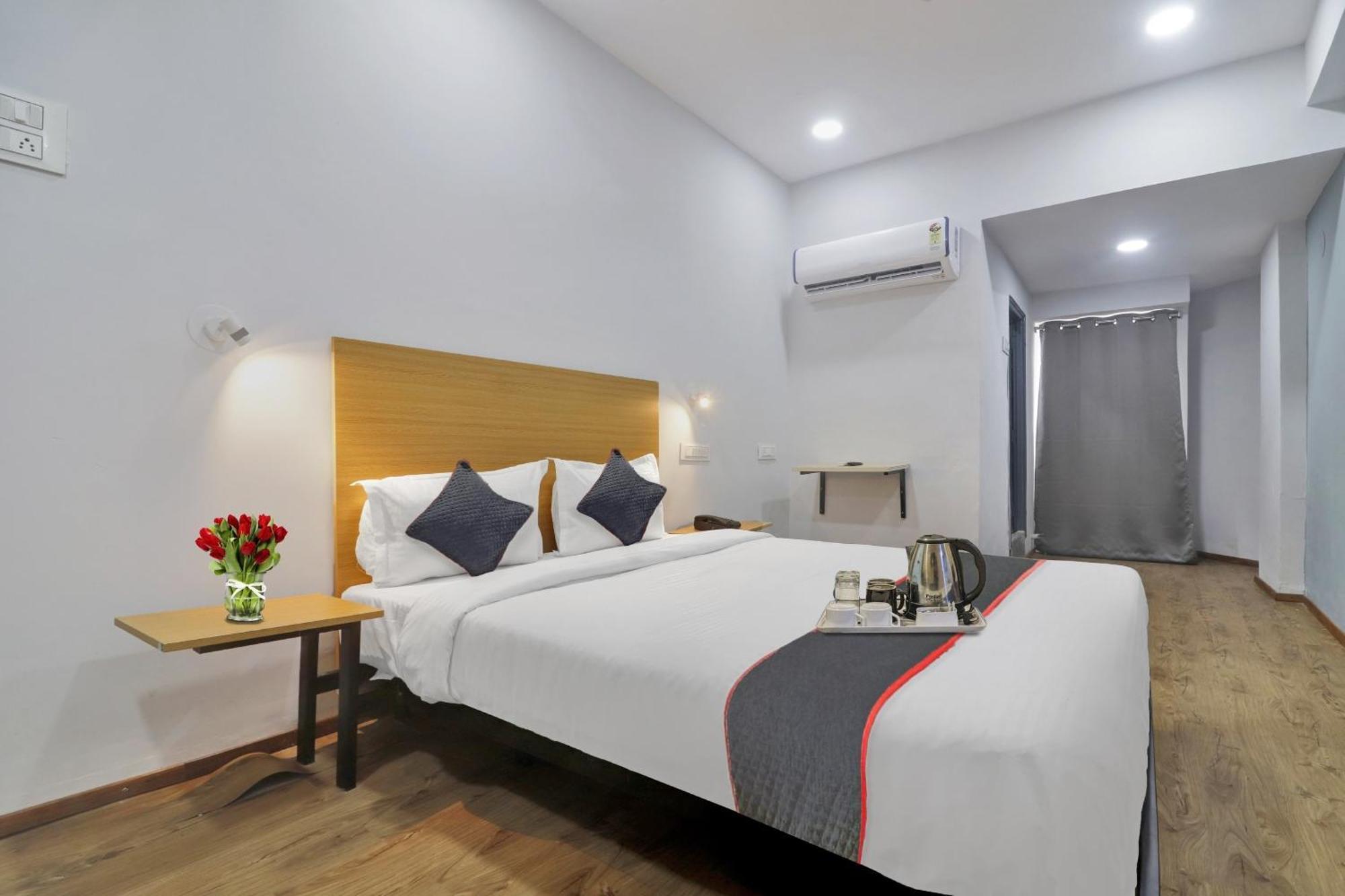 Townhouse S Continental Hotel Hyderabad Luaran gambar