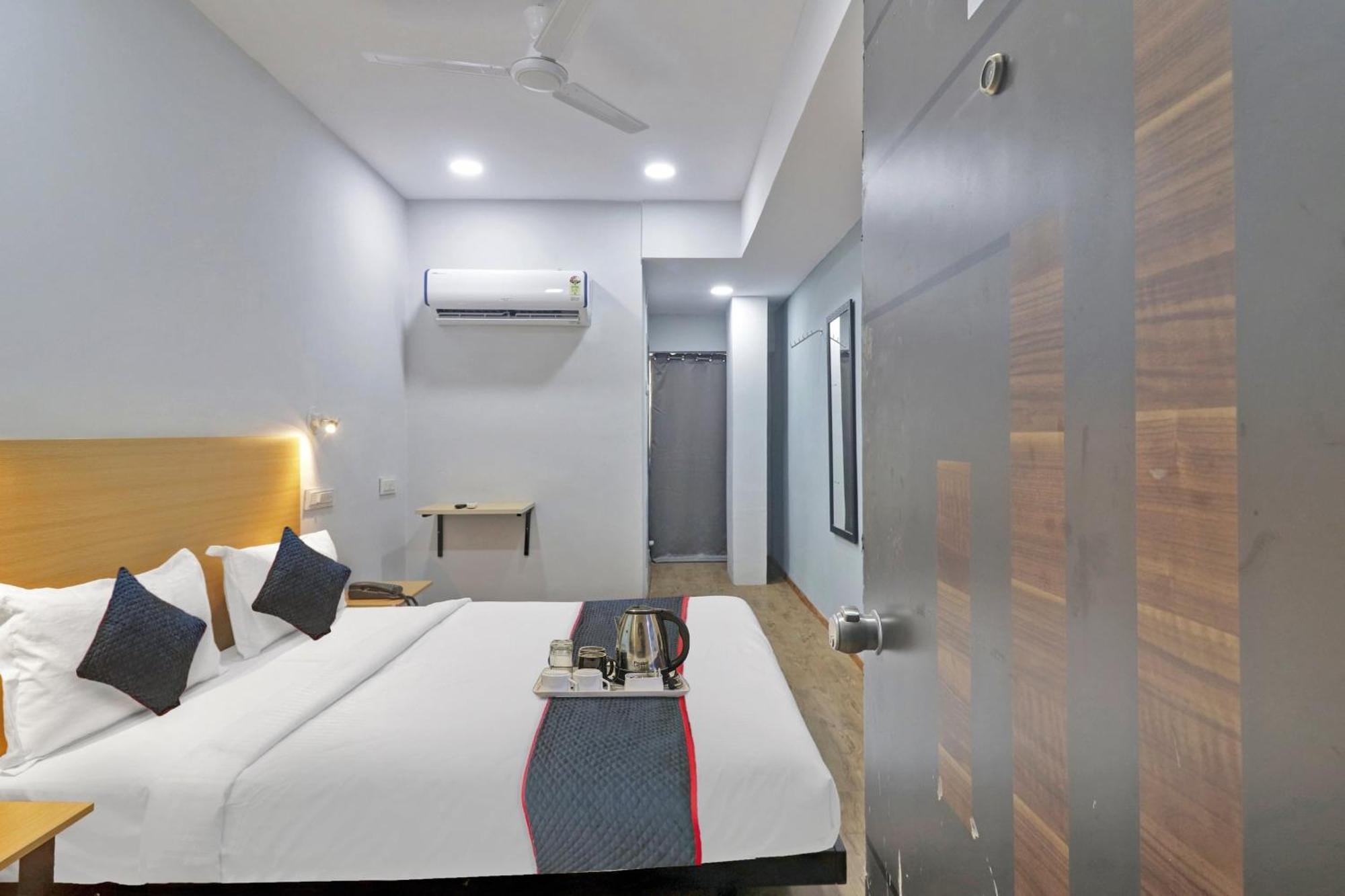Townhouse S Continental Hotel Hyderabad Luaran gambar