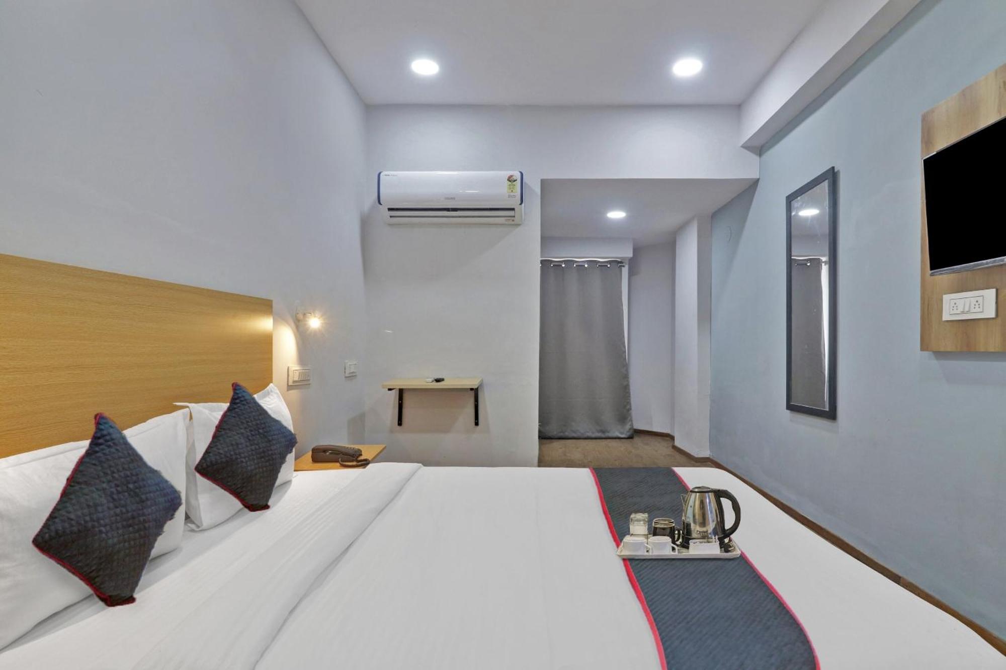 Townhouse S Continental Hotel Hyderabad Luaran gambar